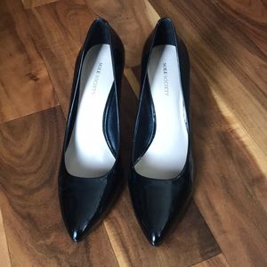 Sole society black patent pumps, size 11